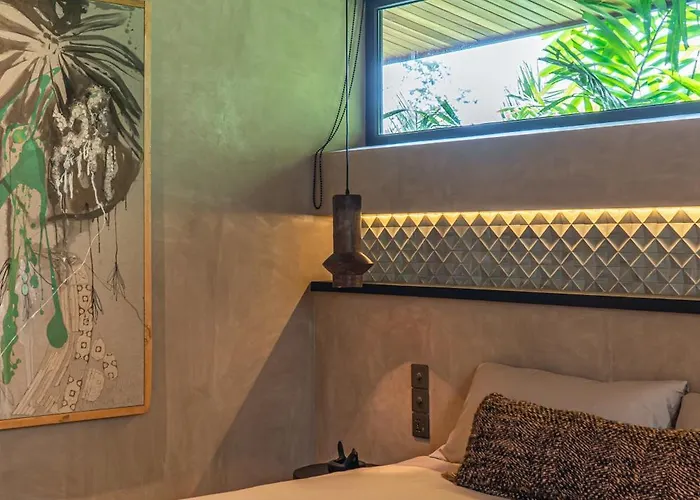 House Terra - 5br Tropical Pool In Pererenan Villa