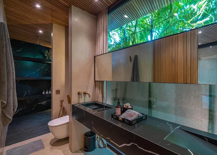 Villa House Terra - 5br Tropical Pool In Pererenan