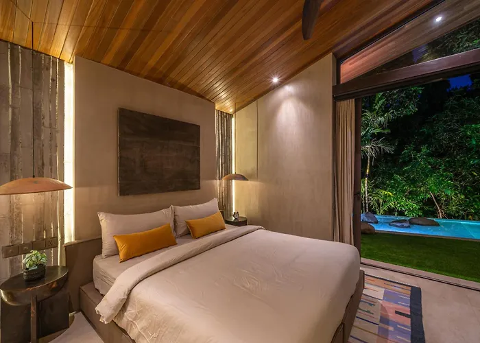 House Terra - 5br Tropical Pool In Pererenan Villa *