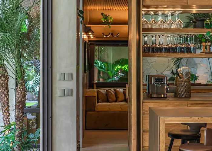 House Terra - 5br Tropical Pool In Pererenan Canggu (Bali)