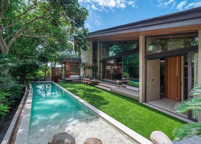 Villa House Terra - 5br Tropical Pool In Pererenan
