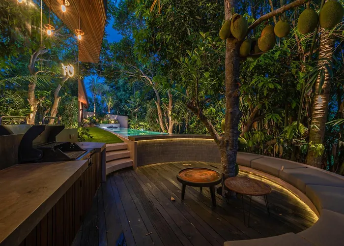 Villa House Terra - 5br Tropical Pool In Pererenan *