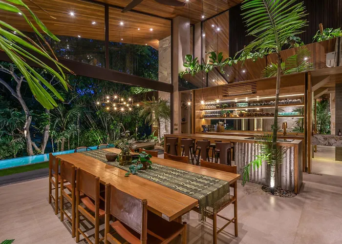 House Terra - 5br Tropical Pool In Pererenan *