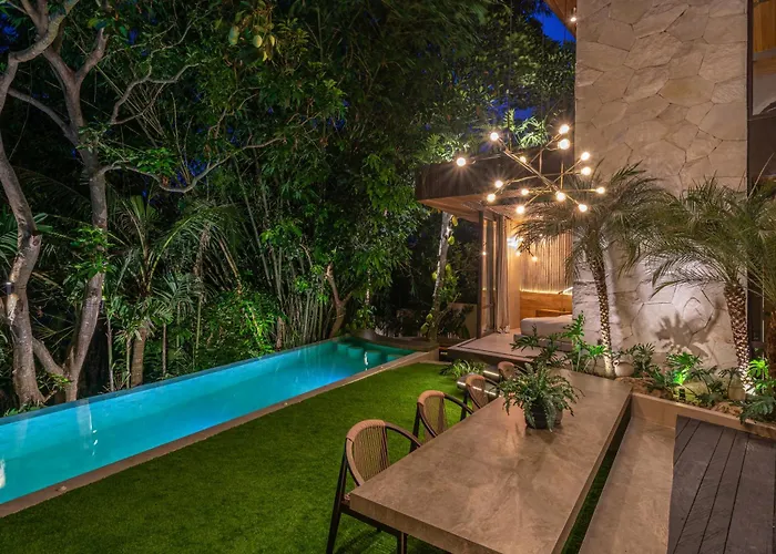 House Terra - 5br Tropical Pool In Pererenan Villa *