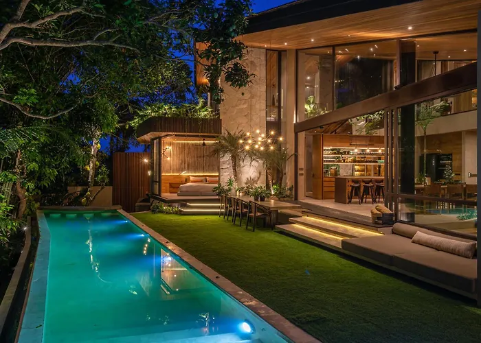 House Terra - 5br Tropical Pool In Pererenan