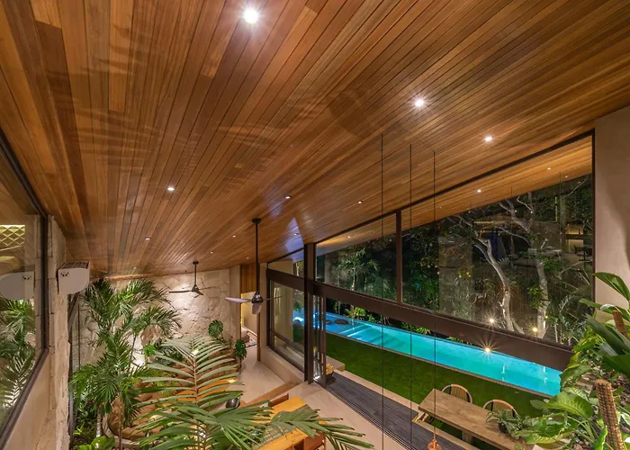 House Terra - 5br Tropical Pool In Pererenan Villa *